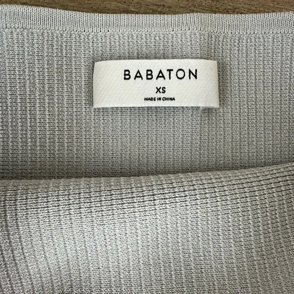 Aritzia Babaton Lot of 2 Tops - Picture 5 of 5